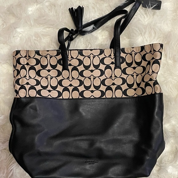 Coach Large tote bag. - Picture 5 of 12